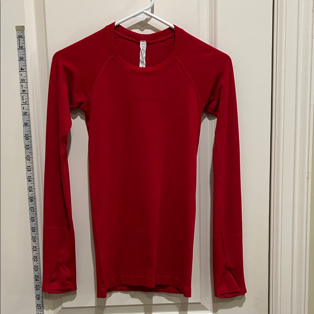 Lululemon Athletica Scarlet Crew Neck Top